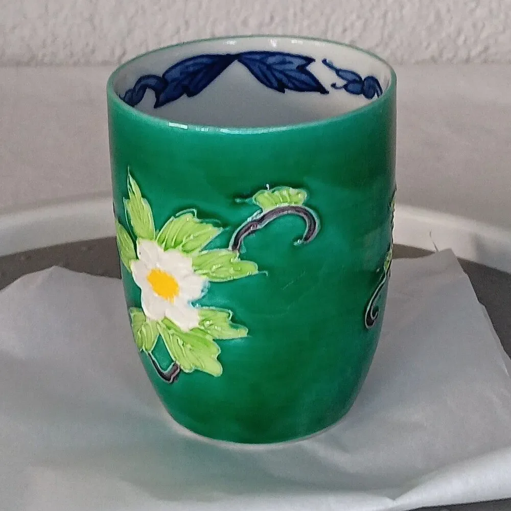 Japanese Kutani Ware Ceramic Teacup Yunomi Emerald Green Heavy Glaze 3